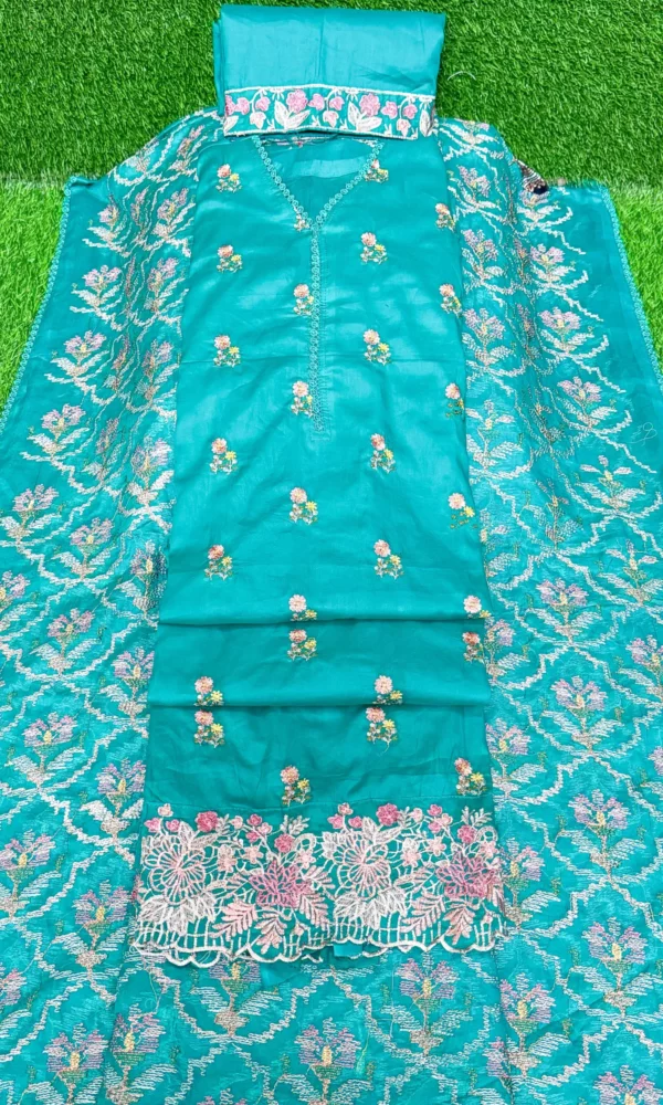 জামদানি স্টাইল ওড়না - Pest কালার