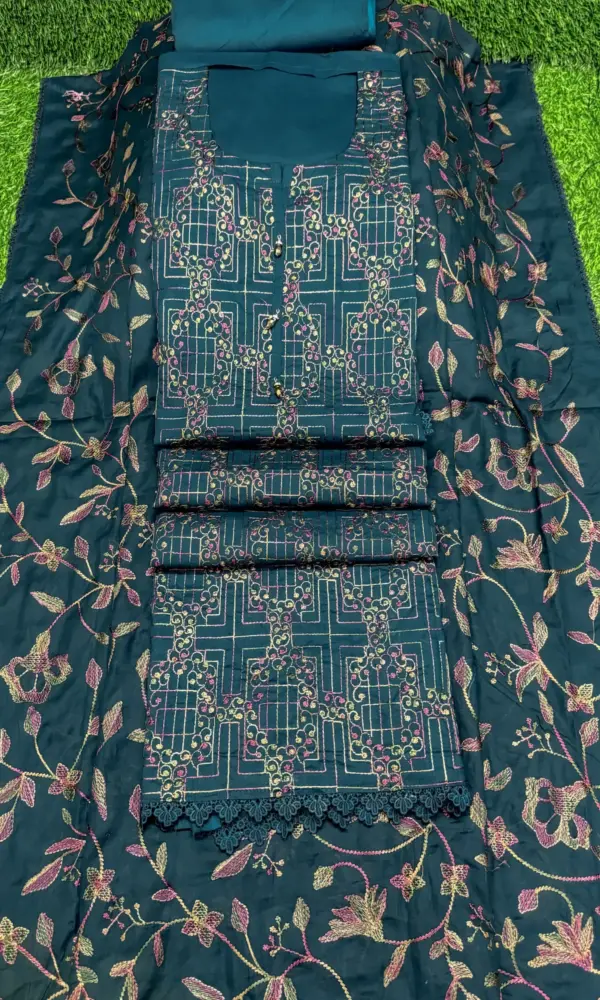 লাকনো কাজের থ্রি পিস – টরে কালার