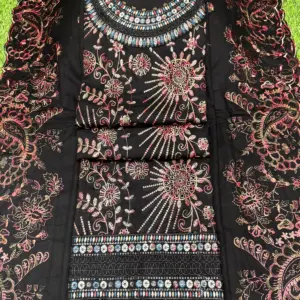 নেকলেছ গলা কালো কালার