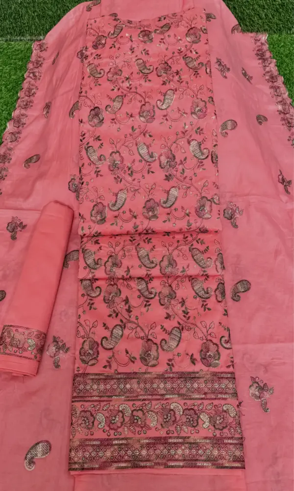 লতা বাহার- সিভিট কালার