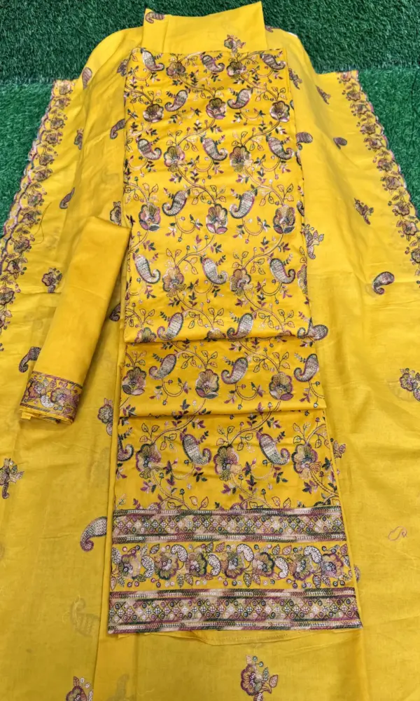 লতা বাহার- মাস্টার হলুদ কালার