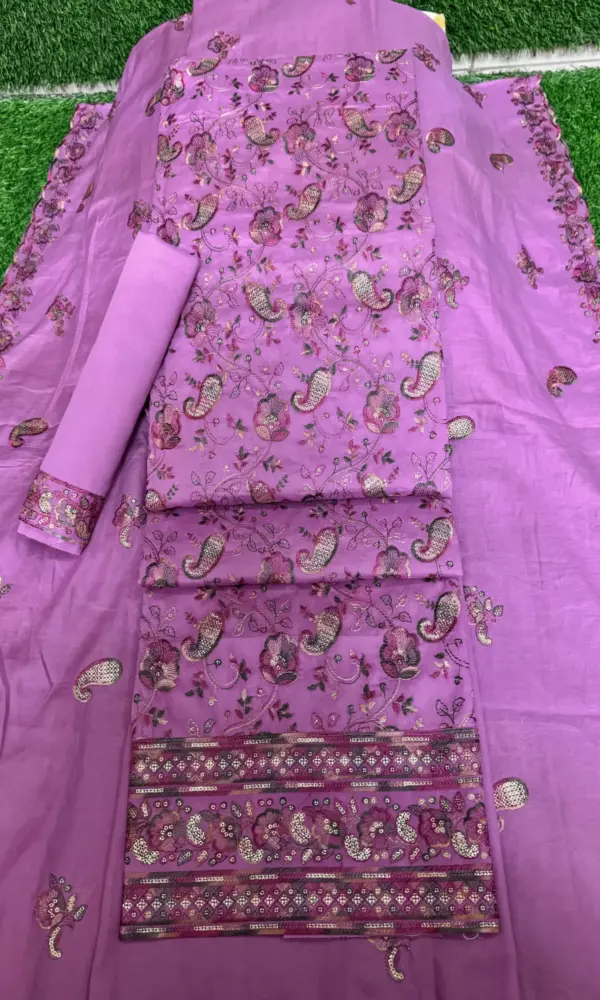 লতা বাহার- লেভেন্ডা কালার