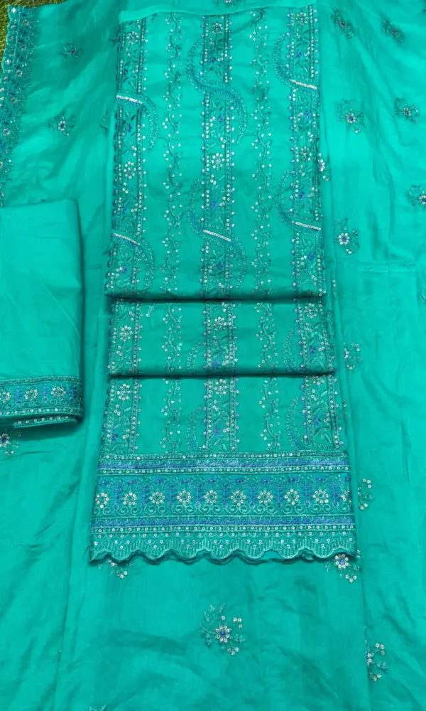 সুতি লম্বা স্টাইপ কাজ করা পেষ্ট কালার