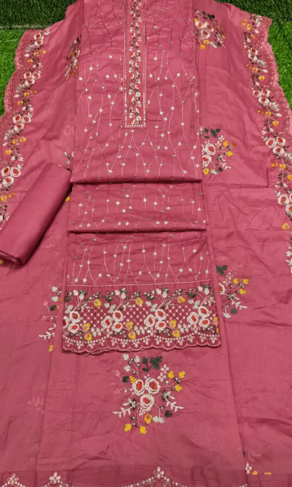 লতা চিকুংছ  মিষ্টি কালার