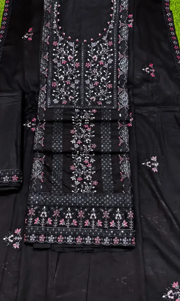 সুতি বক্স গলা - কালো কালার