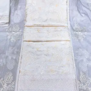 লাকনো গোলাপ- ১- সাদা কালার